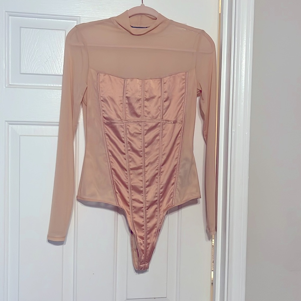 Sheer long sleeves bodysuit